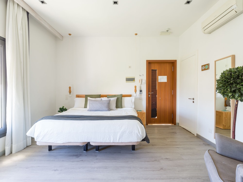 Ático, vistas al parque del hotel Catalina. Foto 6