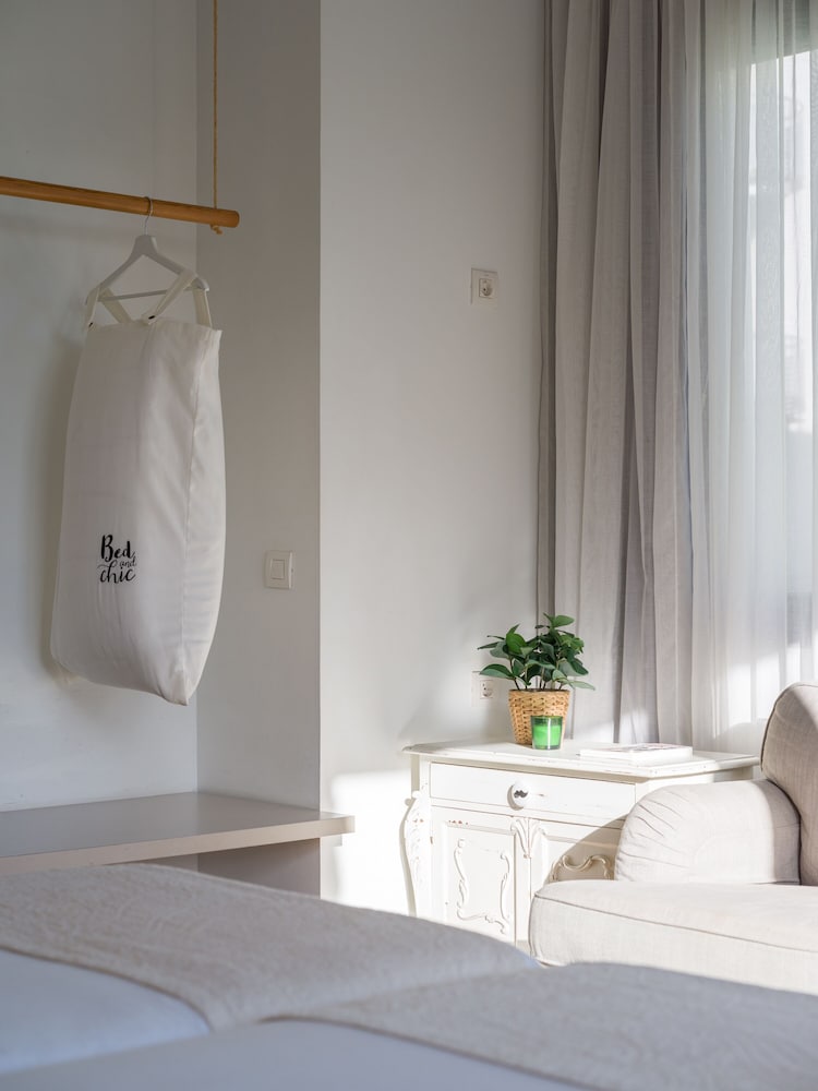 Habitación superior, vistas al parque del hotel Catalina. Foto 10