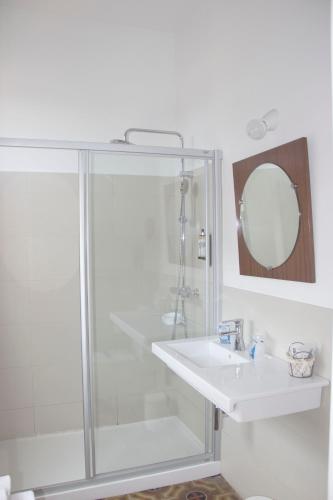 Habitación Superior con vistas del hotel Catalina. Foto 13