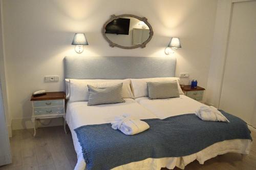 Habitación cuádruple del hotel Ares. Foto 3