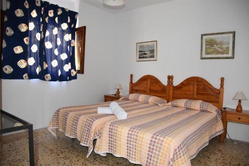 Habitación Doble con baño compartido - 2 camas del hotel Eva. Foto 6