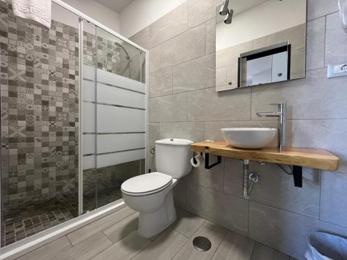 Habitación Individual con baño privado del hotel Hotel Pension Cassandra. Foto 4