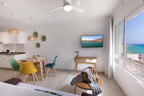 Apartamento con vistas al mar del hotel Apartahotel Alta Vista. Foto 4