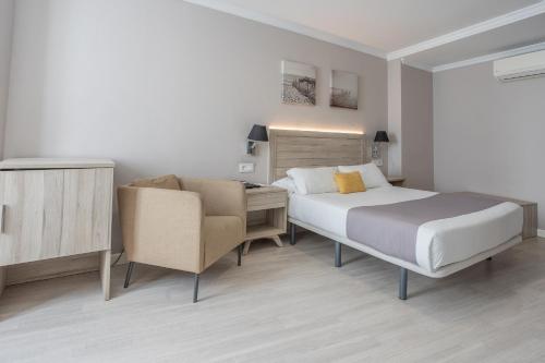 Habitación Doble del hotel Villa De Verín. Foto 12