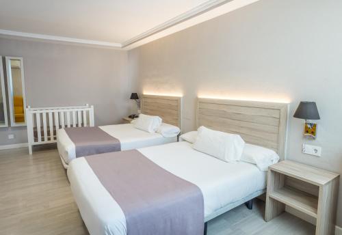 Habitación Familiar del hotel Villa De Verín. Foto 12