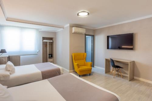 Habitación Familiar del hotel Villa De Verín. Foto 18