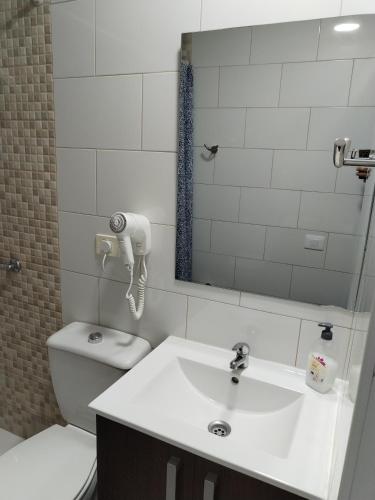 Deluxe Double Room with Balcony and Sea View del hotel Vista Puerto. Foto 15