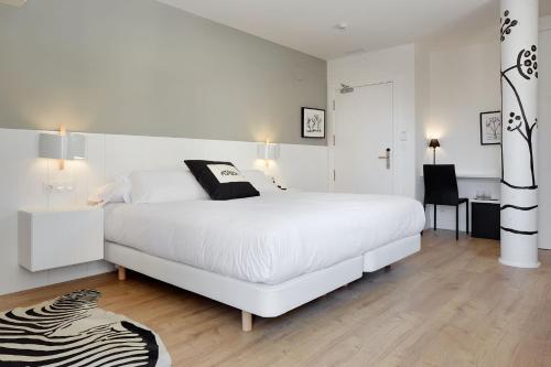 Habitación Doble Deluxe con terraza del hotel Flysch