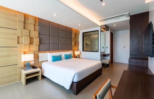 Habitación Grand Deluxe del hotel The Marina Phuket. Foto 4