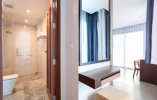 Deluxe Premium del hotel The Marina Phuket. Foto 2