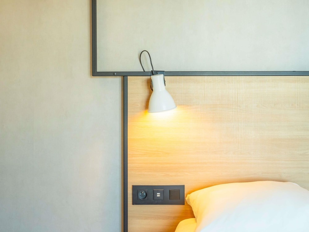 Habitación, 1 cama doble del hotel Ibis Ciboure St Jean De Luz. Foto 3