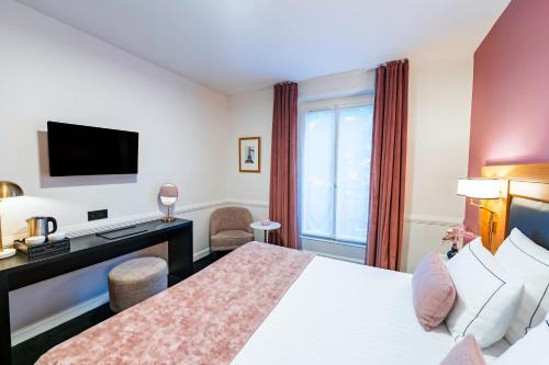 Habitación Doble Superior del hotel Le Cercle Tour Eiffel. Foto 4