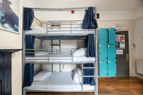 Cama en habitación compartida mixta de 9 camas con baño compartido del hotel St Christopher's Inn, Hammersmith. Foto 4