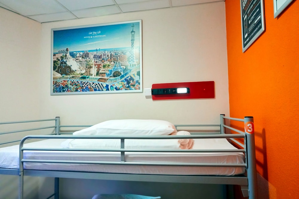 Bed in 4 Bed Dorm with Shared Bathroom del hotel St Christopher's Inn, Hammersmith. Foto 1