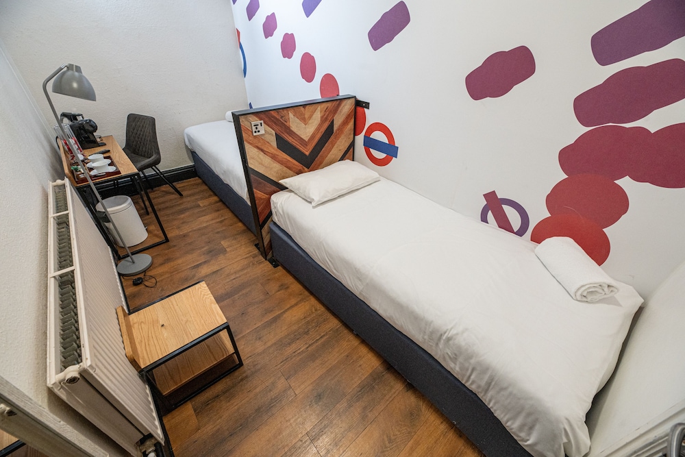 Habitación con 2 camas individuales del hotel St Christopher's Inn, Hammersmith