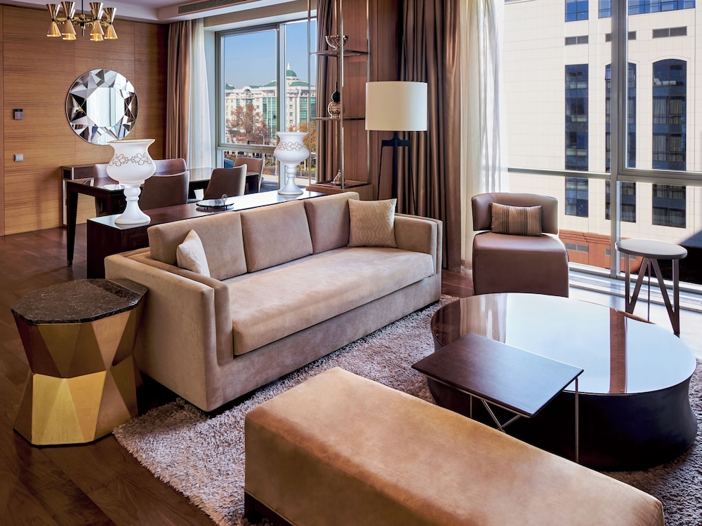 Suite Ejecutiva Regency del hotel Hyatt Regency Tashkent. Foto 4