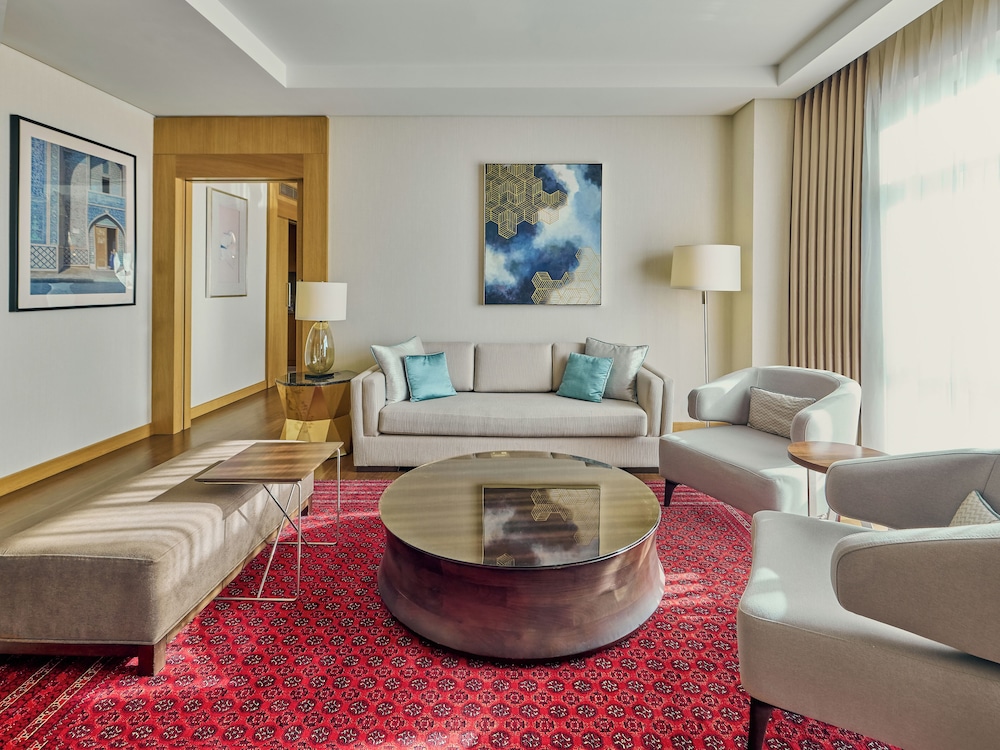 Suite Diplomática del hotel Hyatt Regency Tashkent. Foto 4