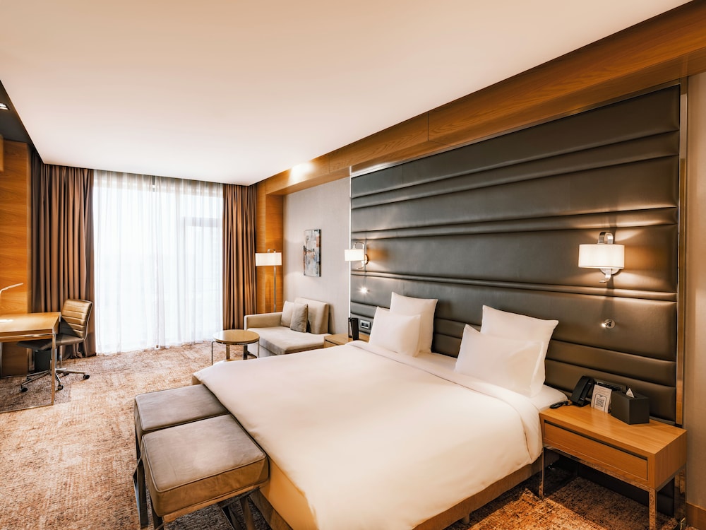 Habitación Deluxe con 1 cama king size del hotel Mövenpick Winter Park Baku