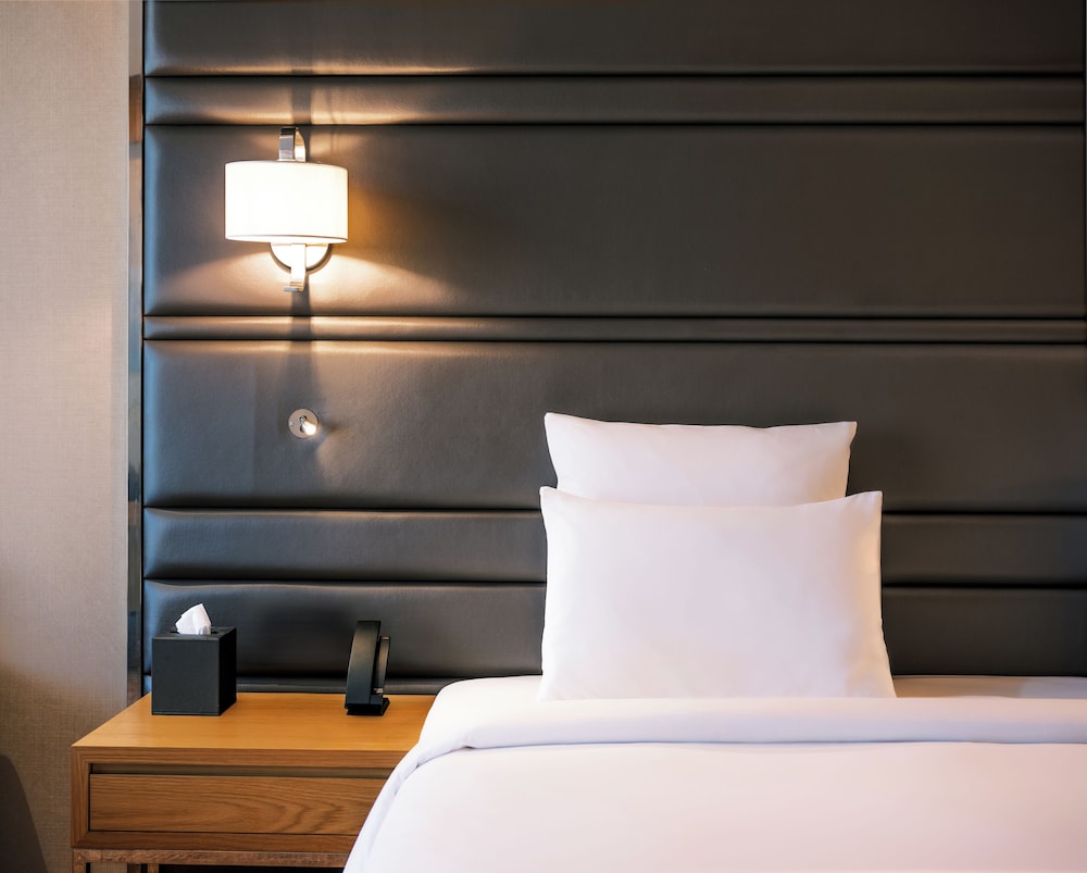 Habitación Deluxe con 2 camas individuales del hotel Mövenpick Winter Park Baku. Foto 1
