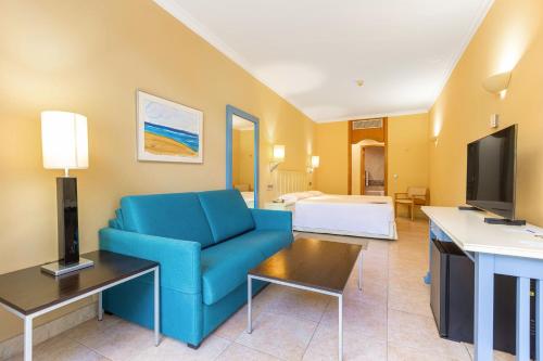 Habitación Familiar del hotel Ifa Altamarena By Lopesan Hotels. Foto 1