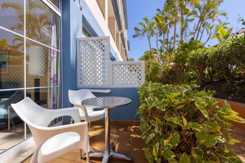 Habitación Familiar con vistas del hotel Ifa Altamarena By Lopesan Hotels. Foto 3