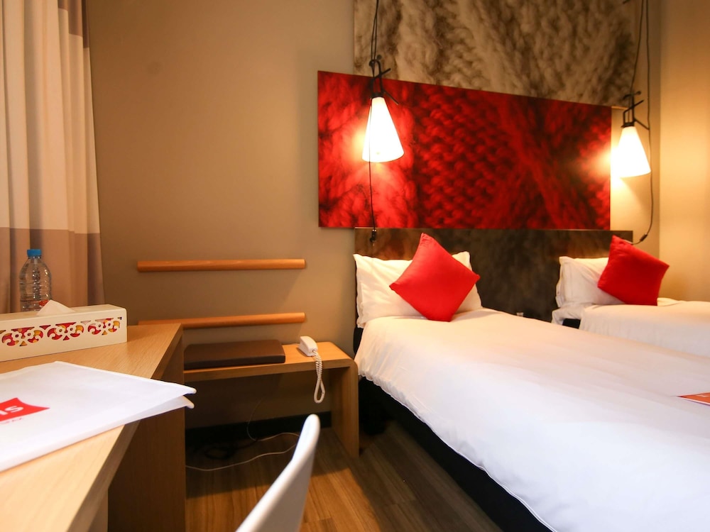 Habitación Sweet Bed by ibis con camas individuales del hotel Ibis Sfax. Foto 7