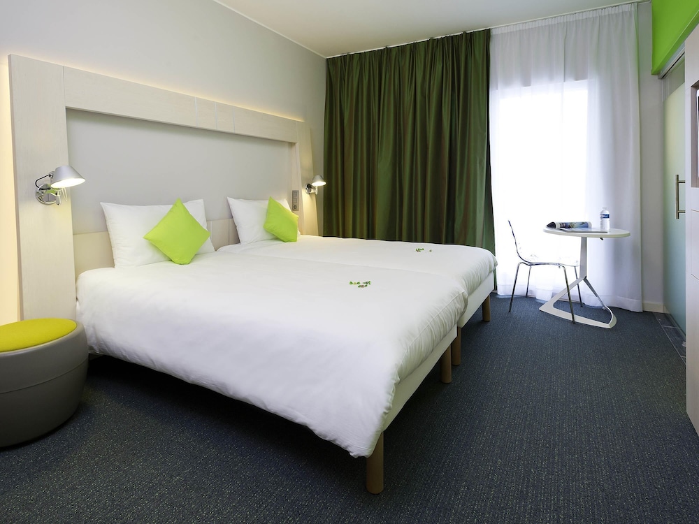 Habitación doble Standard del hotel Ibis Styles Nivelles. Foto 6