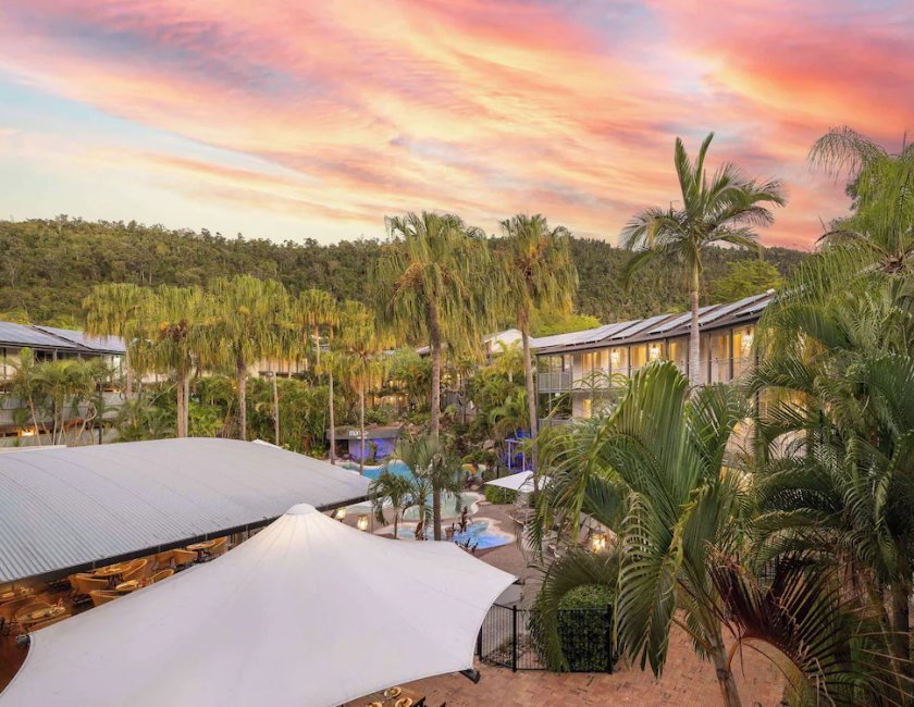 Suite superior, 3 camas individuales del hotel Mantra Club Croc. Foto 4