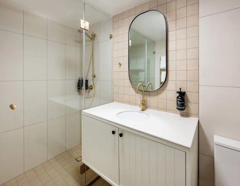 Suite superior, 3 camas individuales del hotel Mantra Club Croc. Foto 5