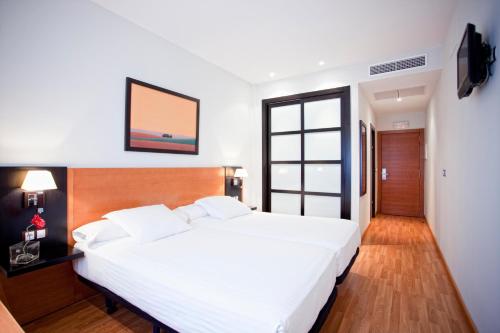 Paquete de ciclismo - Habitación Doble - 1 o 2 camas del hotel Cortijo Chico Málaga Airport