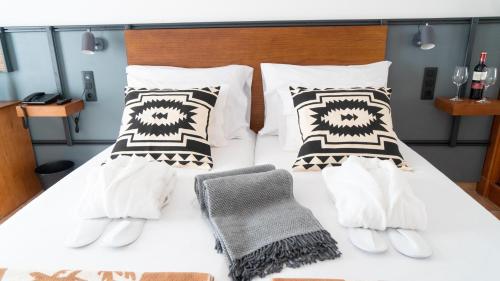 Habitación doble Vista Piscina Premium + Escapada Romántica 2 Camas individuales del hotel Coral Cotillo Beach. Foto 9