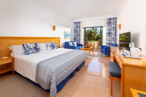 Superior Double or Twin Room with Pool View del hotel Mur Faro Jandía. Foto 3