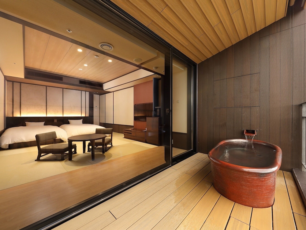 Habitación Superior con baño Onsen al aire libre (Plan de desayuno) (Futones disponibles a partir del tercer huésped) del hotel Hakone Kowakien Ten-yu. Foto 5