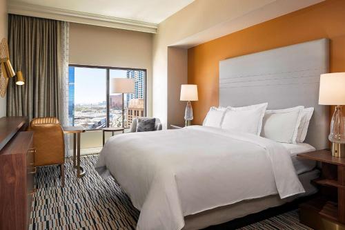 Estudio con cama extragrande del hotel Hilton Grand Vacations Club On The Las Vegas Strip. Foto 1
