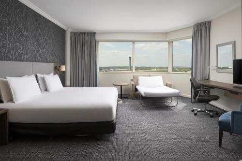 Habitación Familiar Deluxe - 2 camas del hotel Hilton Paris Charles de Gaulle Airport. Foto 3