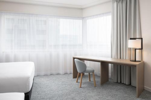 Habitación Executive - 2 camas grandes del hotel Hilton Paris Charles de Gaulle Airport. Foto 6