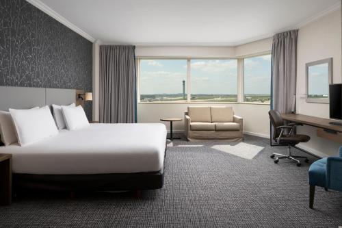 Habitación Familiar Deluxe - 2 camas del hotel Hilton Paris Charles de Gaulle Airport. Foto 5