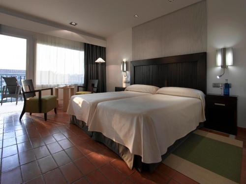 Habitación Doble Estándar del hotel Parador De Málaga Golf