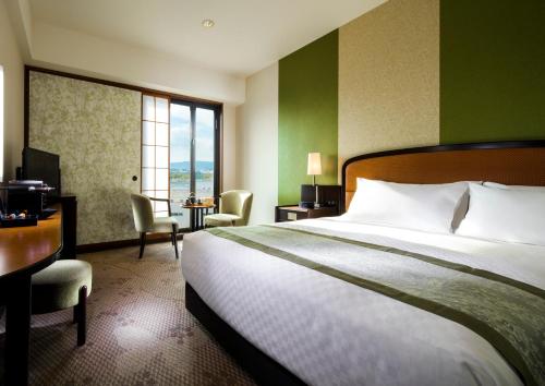 Habitación Doble Estándar - Planta estilo Kioto - No fumadores (8ª planta) del hotel Rihga Royal Kyoto. Foto 2