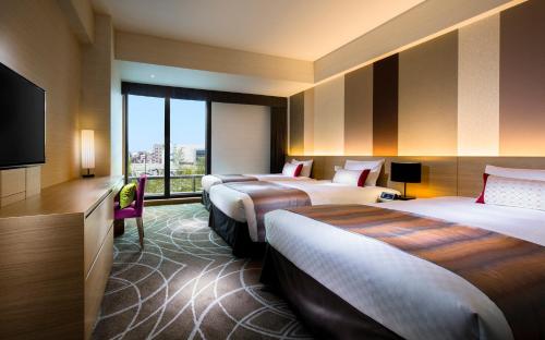 Habitación Triple Estándar - No fumadores del hotel Rihga Royal Kyoto. Foto 1