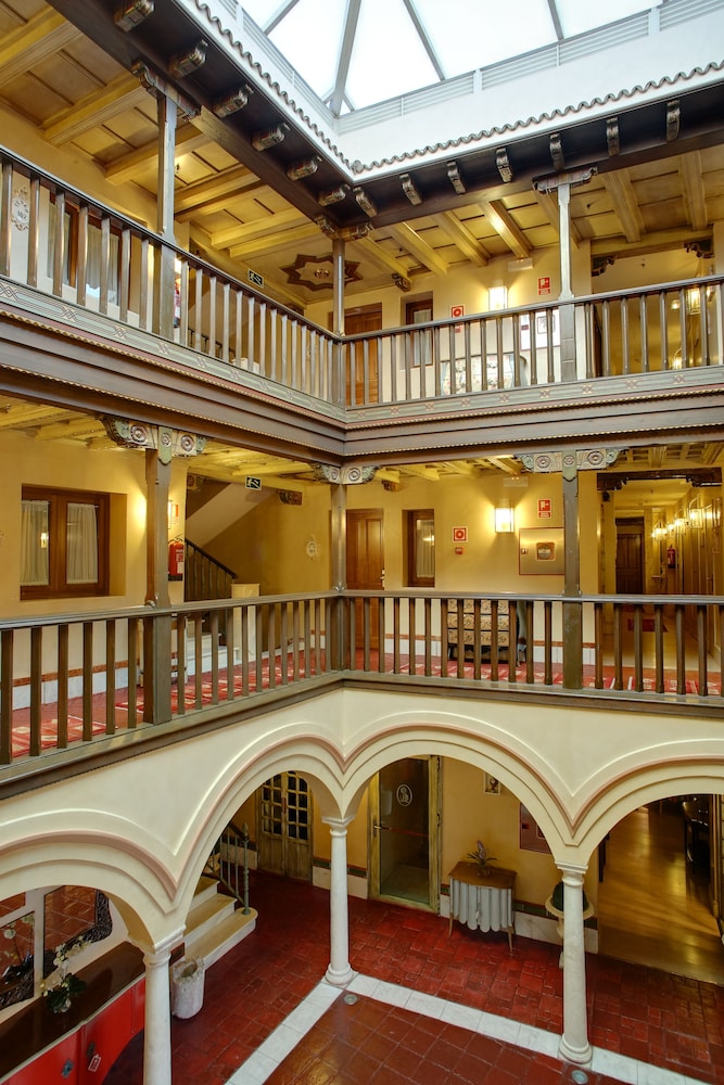 Habitación doble del hotel Sacristía De Santa Ana. Foto 3