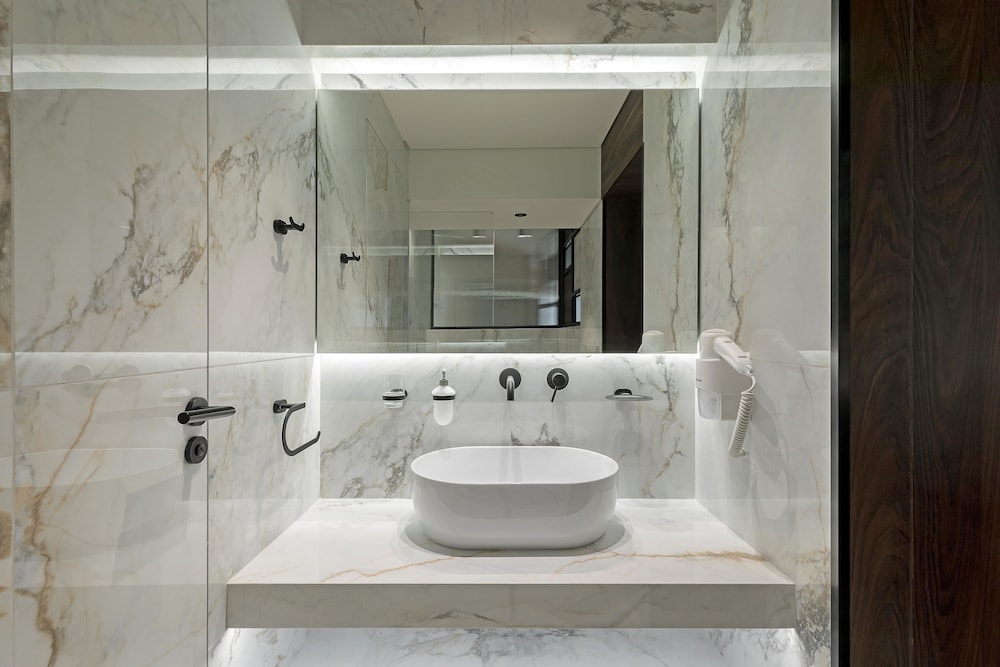 Executive Suite with Jacuzzi del hotel The Stanley. Foto 12