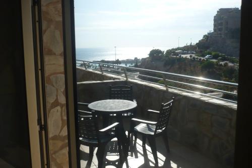 Apartamento 1 habitación Sofá Cama incluido 2 Camas individuales del hotel Terraza Amadores. Foto 3