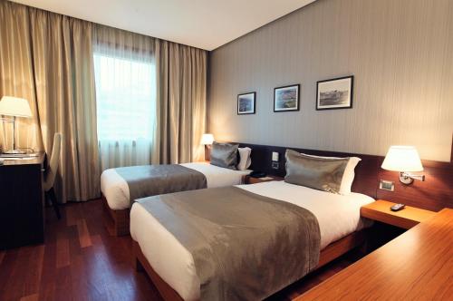 Habitación Doble Deluxe del hotel Tirana International and Conference Centre. Foto 6