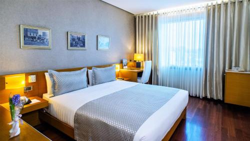 Habitación Doble Deluxe del hotel Tirana International and Conference Centre. Foto 10