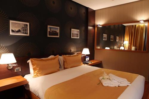 Habitación Doble Deluxe del hotel Tirana International and Conference Centre. Foto 12