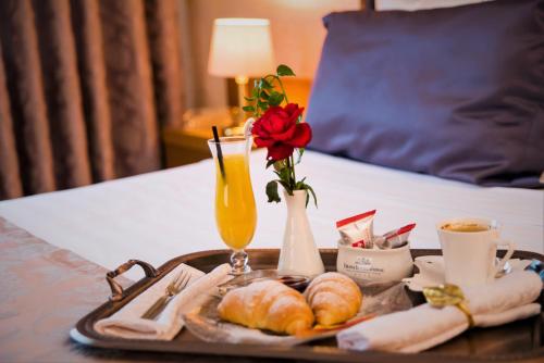 Suite Executive del hotel Tirana International and Conference Centre. Foto 12