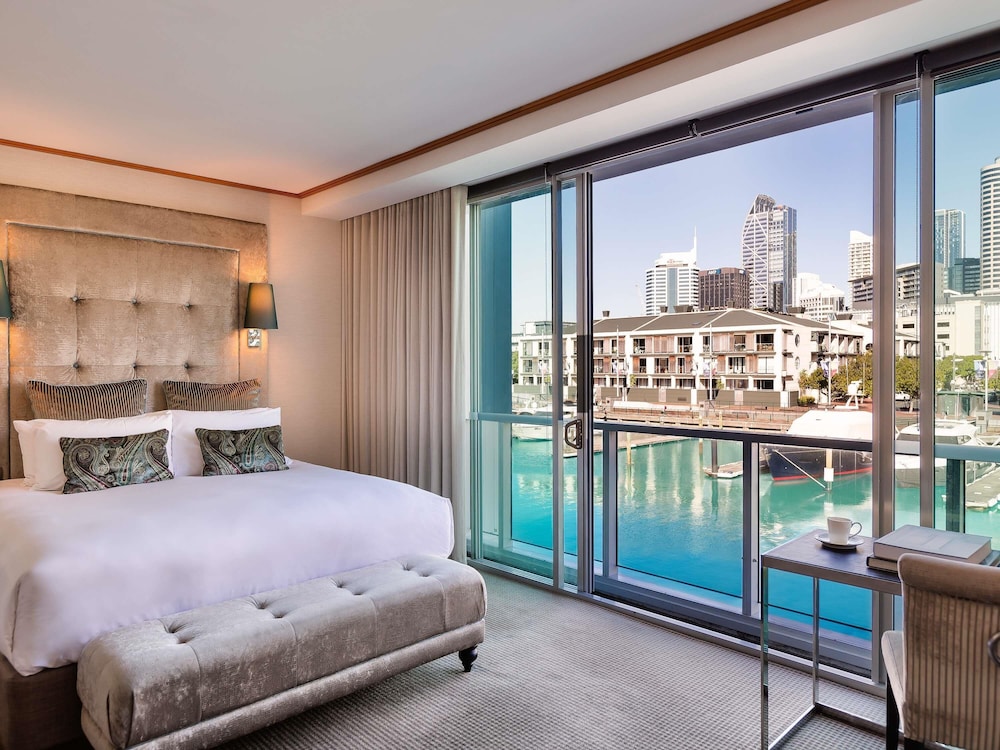 HABITACIÓN DE LUJO, Acceso Club Millésime, 1 Cama King, Vistas a la Marina del hotel Sofitel Auckland Viaduct Harbour. Foto 1