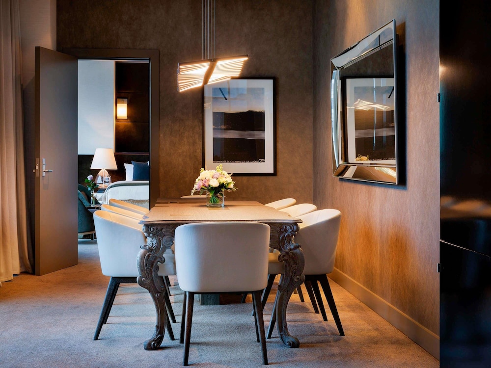 SUITE OPERA, Acceso Club Millésime, 1 Cama King del hotel Sofitel Auckland Viaduct Harbour. Foto 2