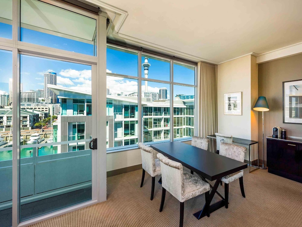 SUITE DELUXE, Acceso Club Millésime, 1 Cama King del hotel Sofitel Auckland Viaduct Harbour